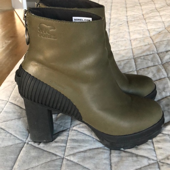 heeled waterproof boots